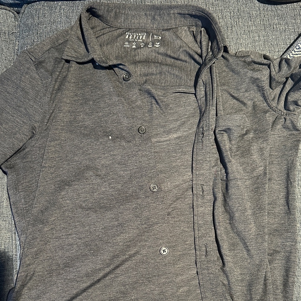 Abercrombie & Fitch Gray Casual Button-Down Shirt